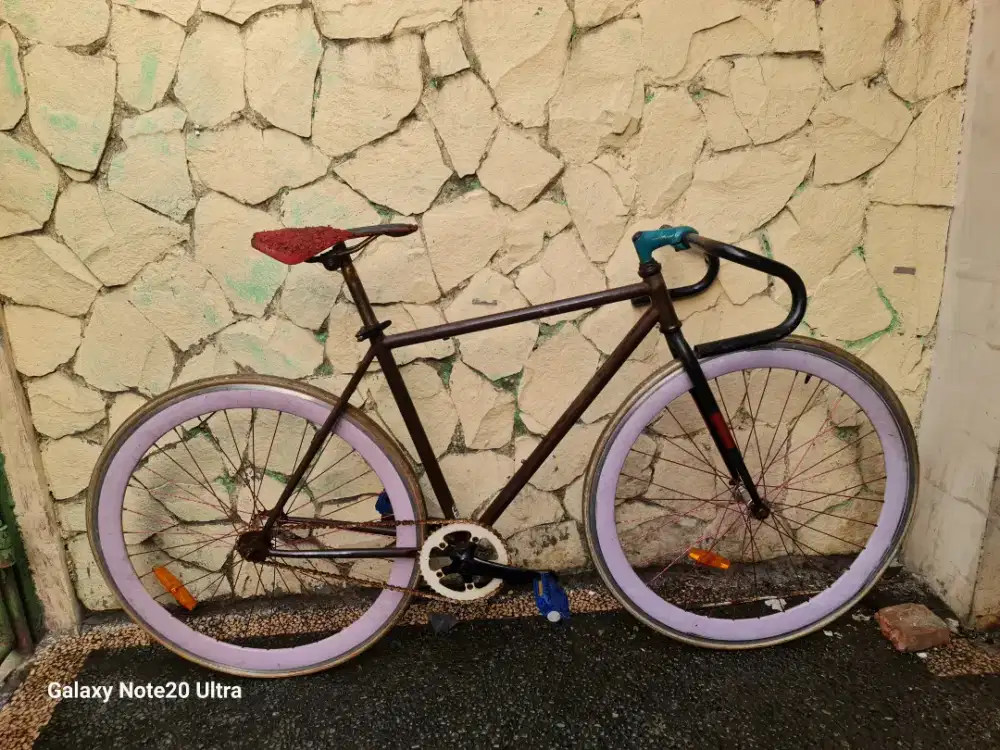 Jual cepat fixie doltep dan terpedo minus ban harus ganti