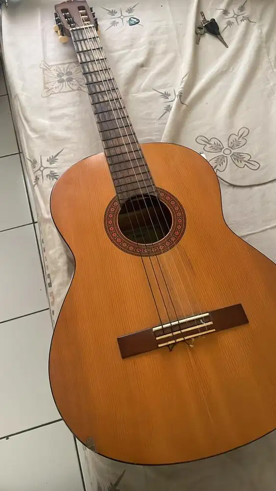 Jual gitar bekas yamah C330a