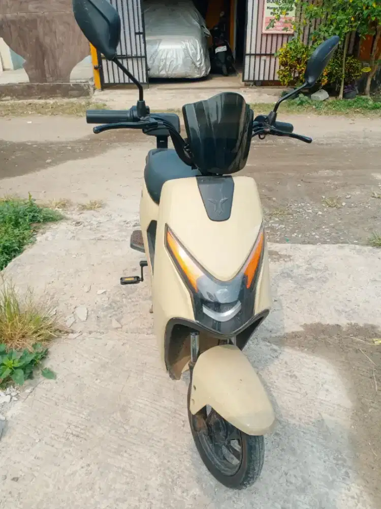 sepeda listrik uwinfly