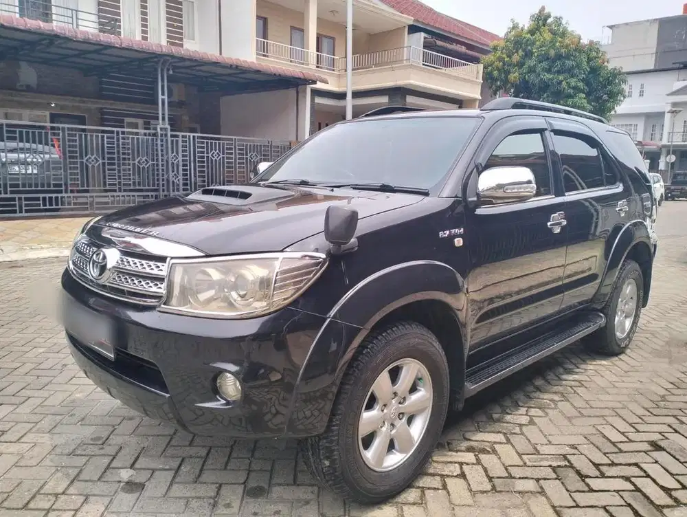 Toyota Fortuner G Luxury 2.7 AT 2009
