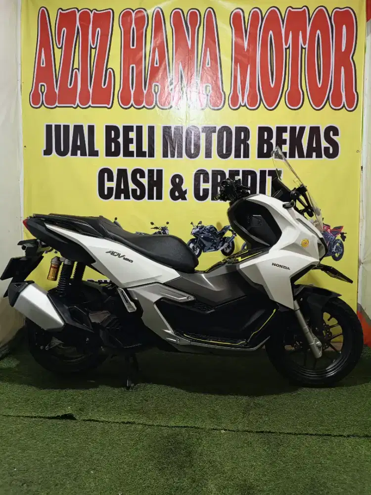 Honda adv 160 cc putih favorit