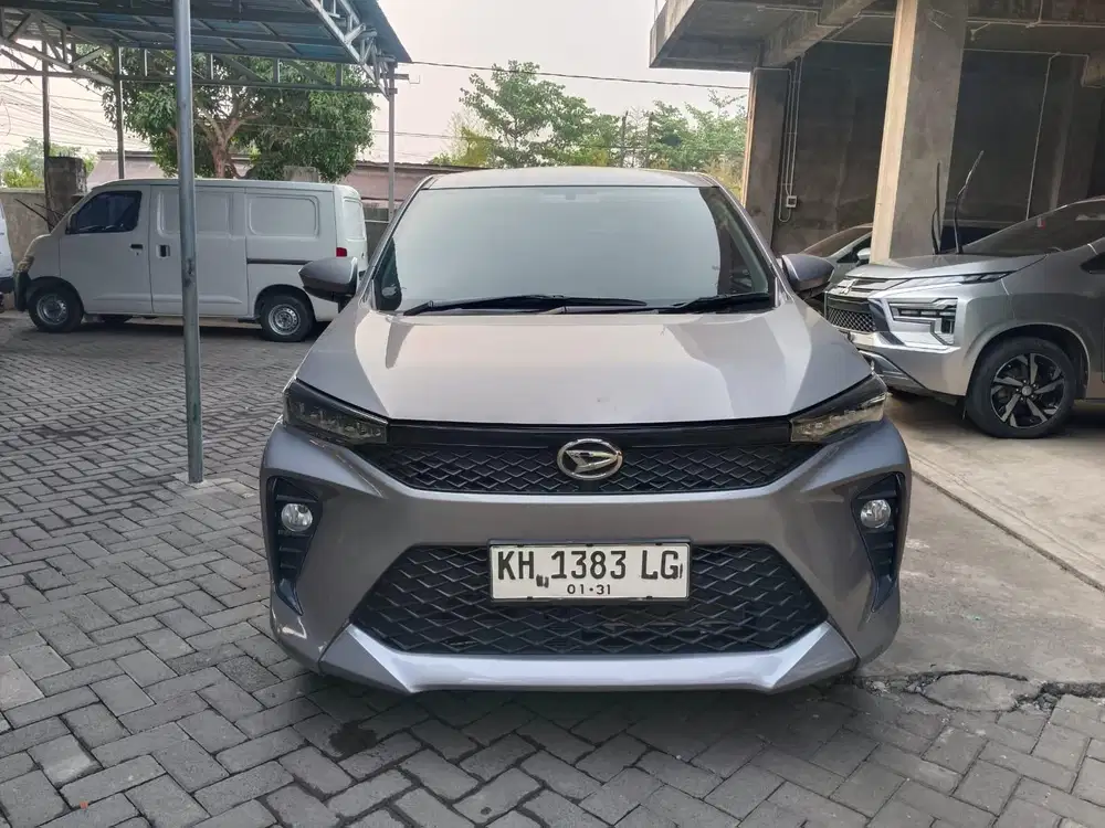 Xenia R 2025 At Silver