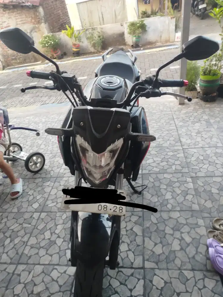DIJUAL CB150R Streetfire 2018 - Istimewa