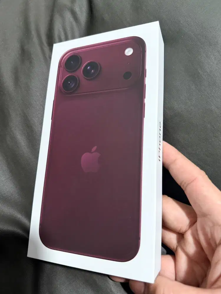 Iphone 18 pro max 256 burgundy