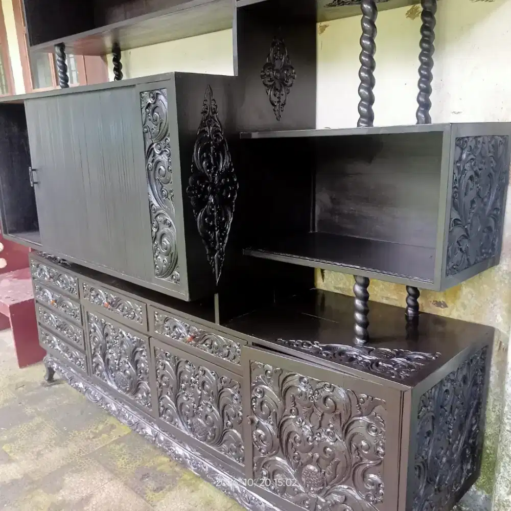 Lemari buffet ukir antik kayu jati tua bekas mulus language vintage