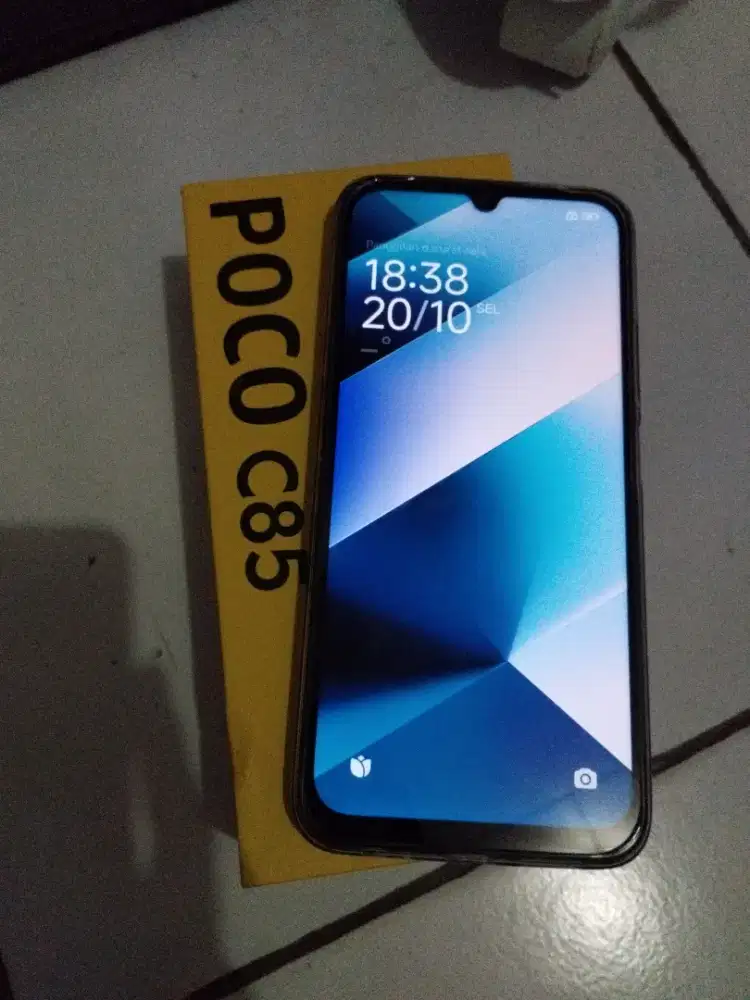 POCO C85 6/128Gb hitam