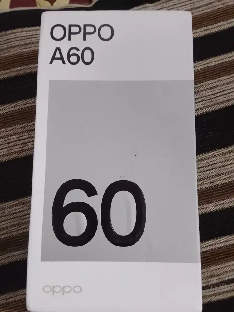 Oppo a60 lengkap lecet pemakaian