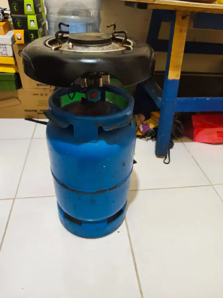 Kompor Blue Gas dan Presto Cooker