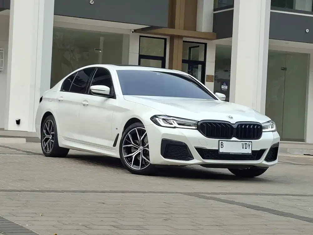 [TERMURAH] BMW 520i M-Sport TwinPower Turbo Matic 2023