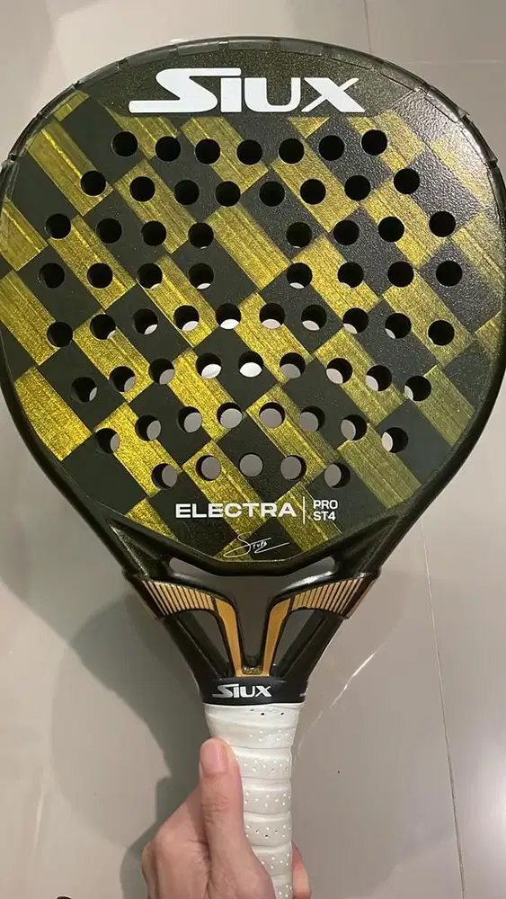 Siux Electra ST4 Raket Padel Carbon 15K