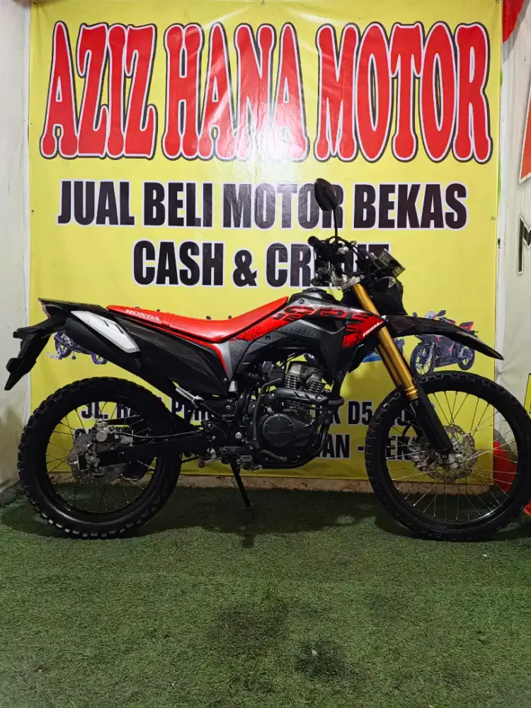 Honda crf hitam