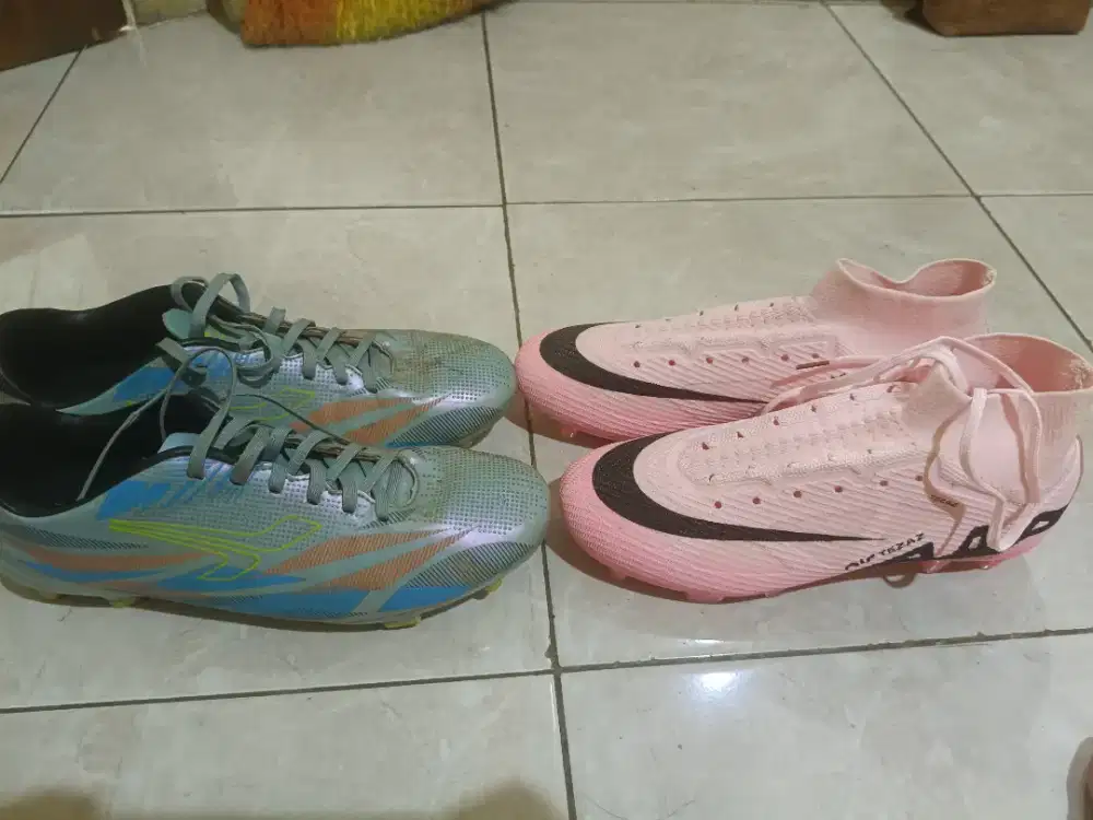 Sepatu Sepak Bola Lokal 2 pasang
