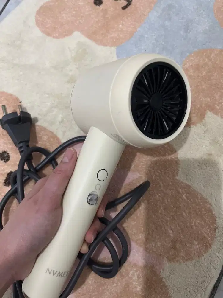 Luna hairdryer NVMEE
