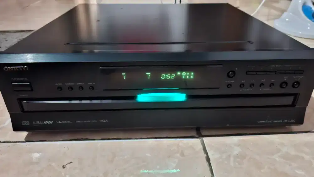 CD CHANGER ONKYO DX-C390