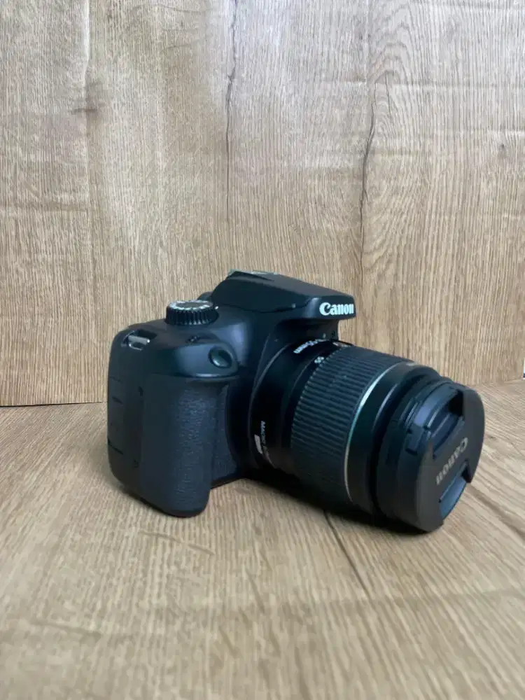 Kamera canon 4000D lensa kit 18-55 MM