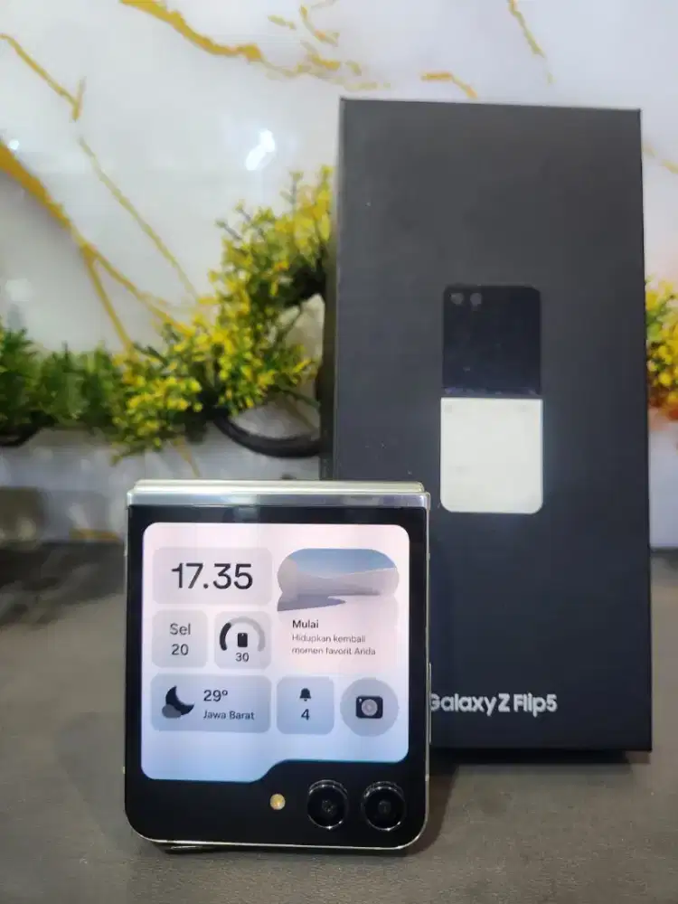 SAMSUNG Z FLIP 5 5G RAM 8/512GB ORIGINAL SEIN MULUS NORMAL FULLSHET