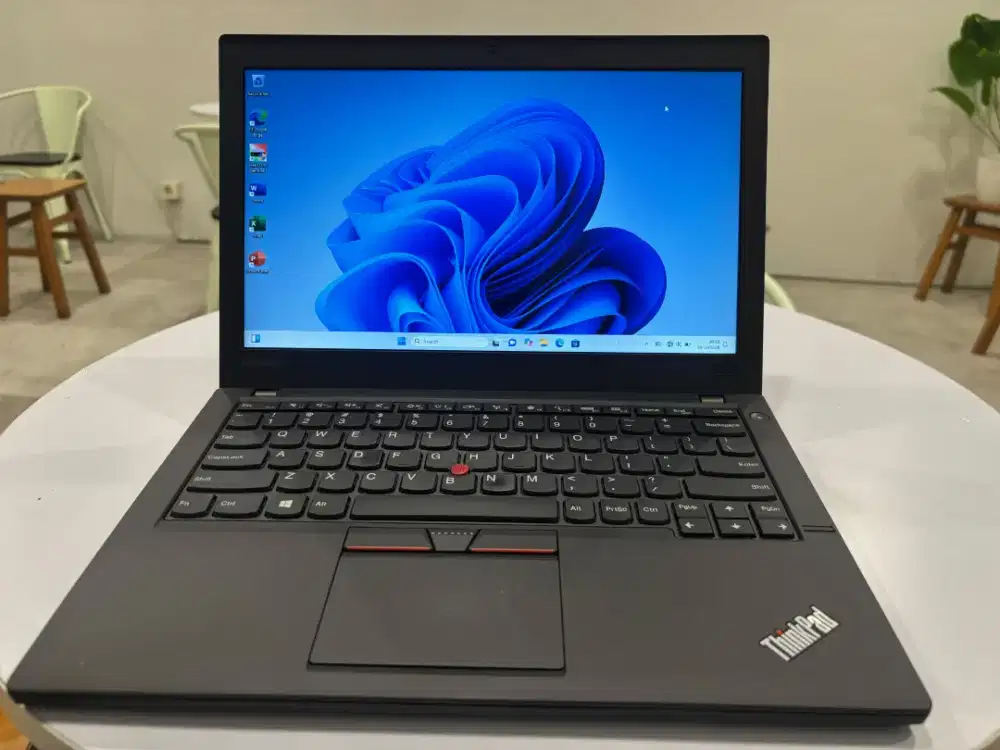Lenovo Core i5 RAM 8GB - Siap Pakai