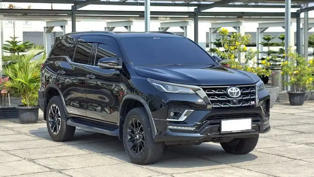 Fortuner 2.8 GR Sport Full Record