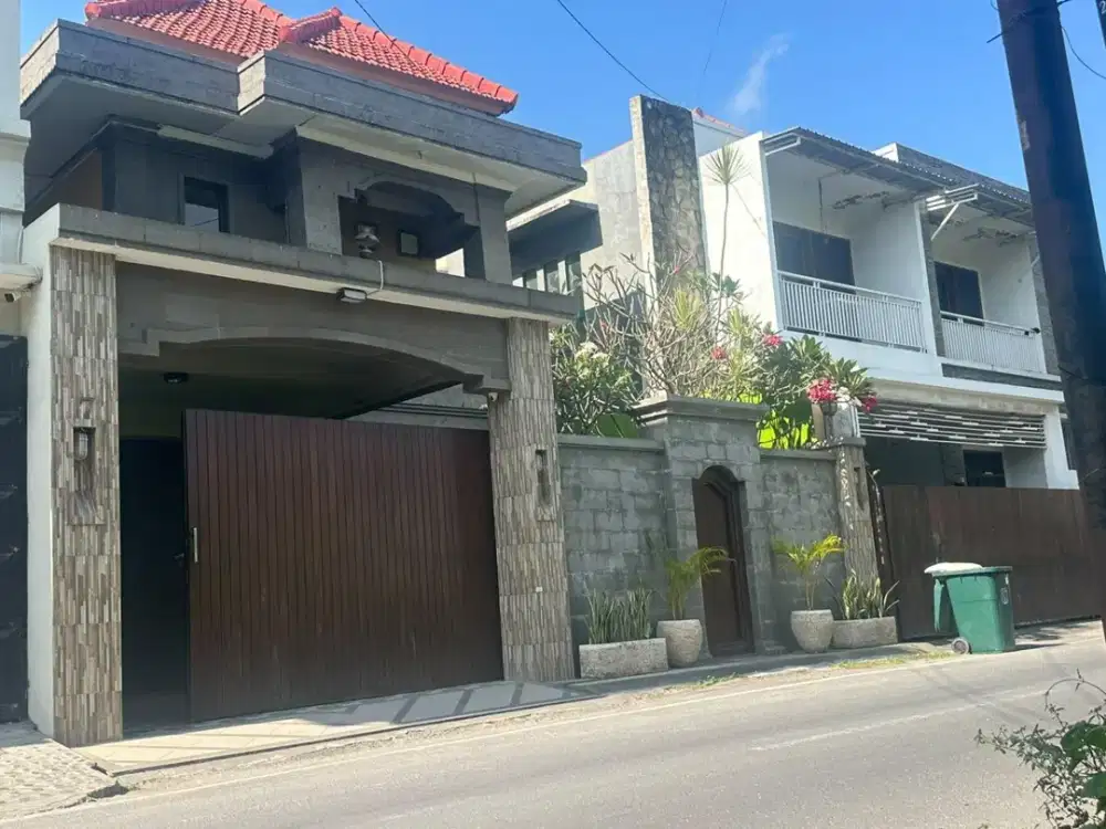 Rumah Tukad Badung Renon Denpasar Bali