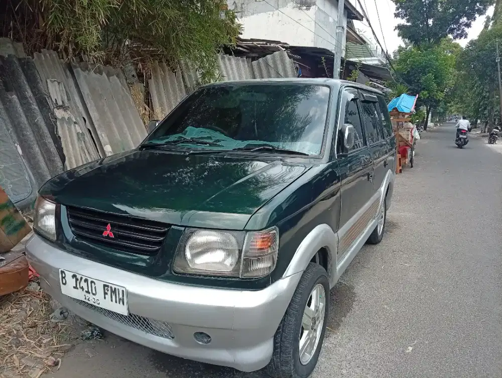 Mitsubishi kuda super Exceed 1.6 bensin manual
