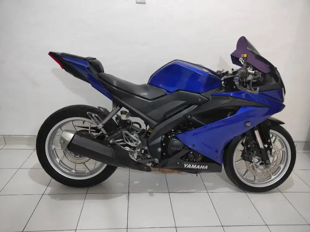 Dijual Yamaha R15,bisa nego dengan harga 16 juta