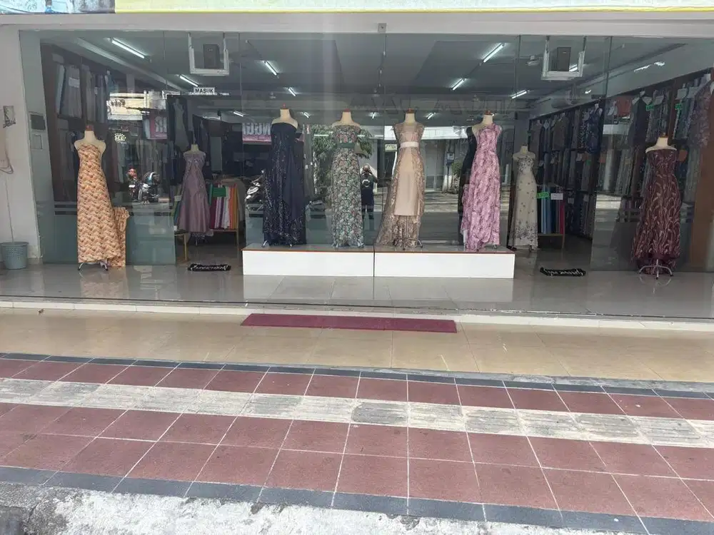 DISEWAKAN RUKO 3 LANTAI - JALAN UTAMA JL. PEMUDA, PUSAT KOTA KEBUMEN