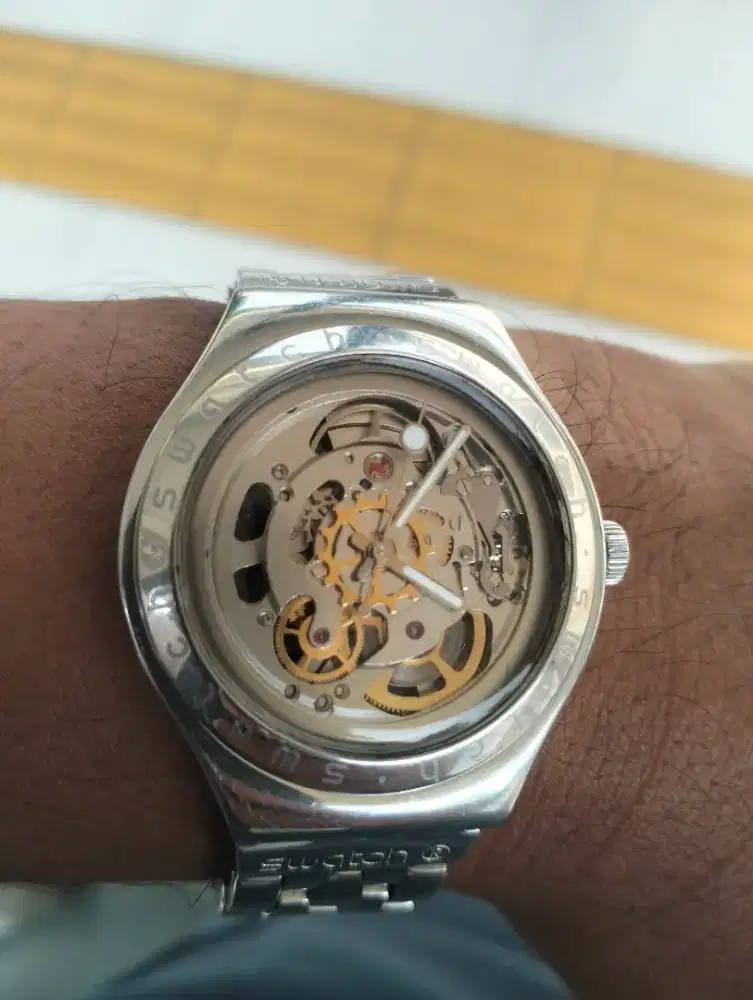 Jam tangan Swatch Irony Automatic