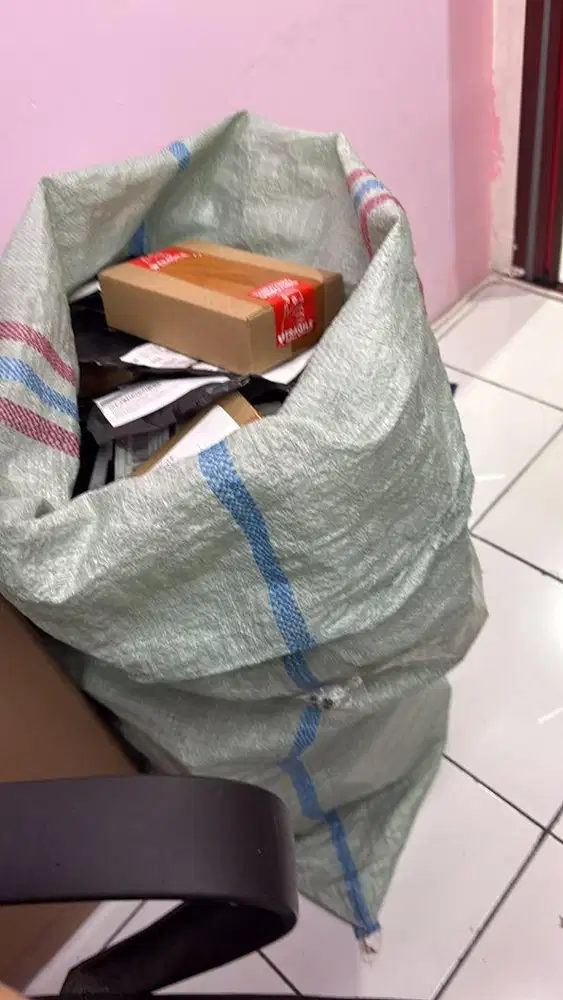 DICARI KARYAWATI UNTUK PACKING ONLINE DLL
