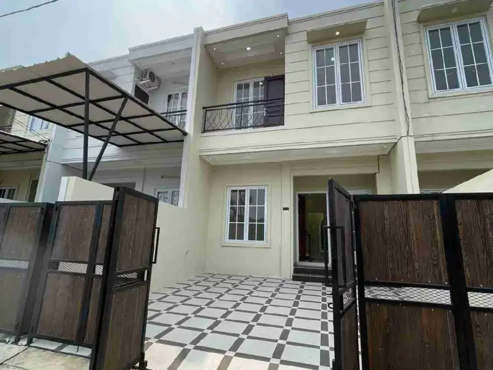 Rumah mewah..depan Alun alun GDC depok..