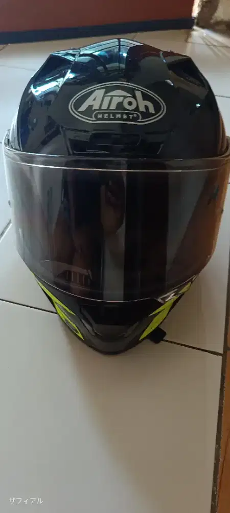 Helm airoh valor akuna yellow