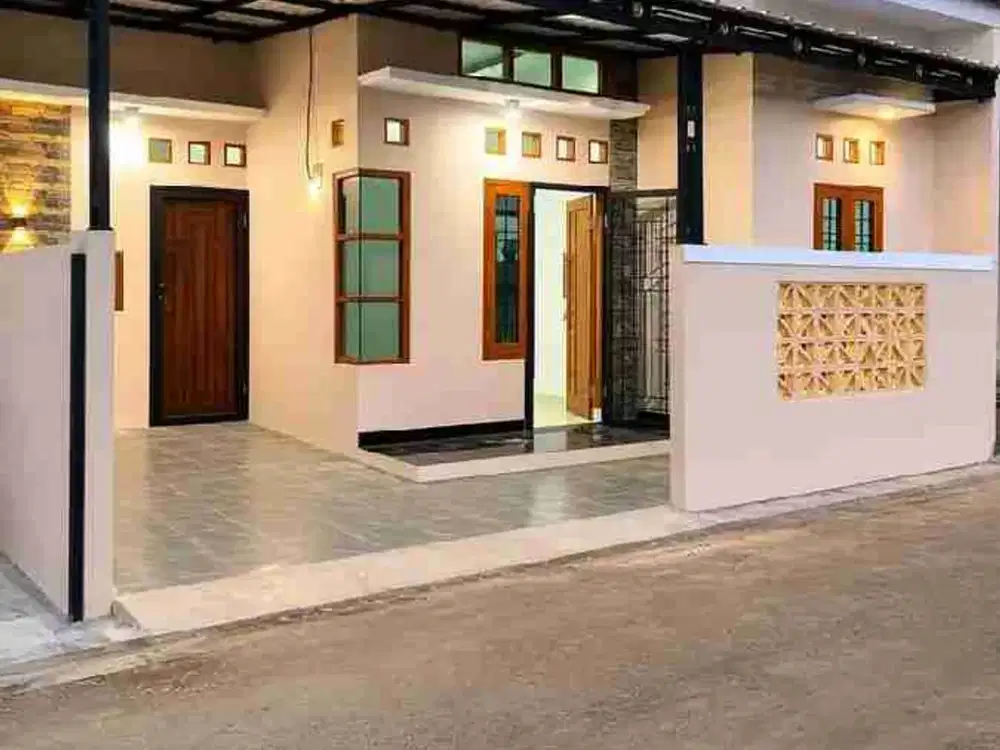 Siap huni..free canopi dan keramik carport nya..