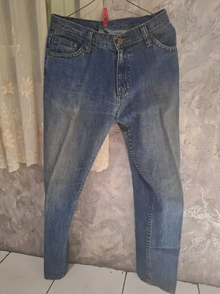 Celana Jeans Merek Used Ukuran 32