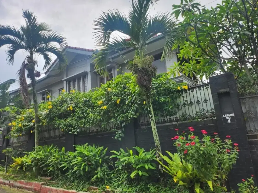 Dijual Rumah 9 kamar tidur Di Gerlong Bandung