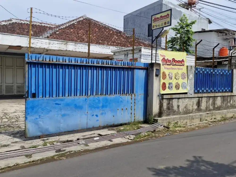 Dijual rumah di Ciroyom bandung