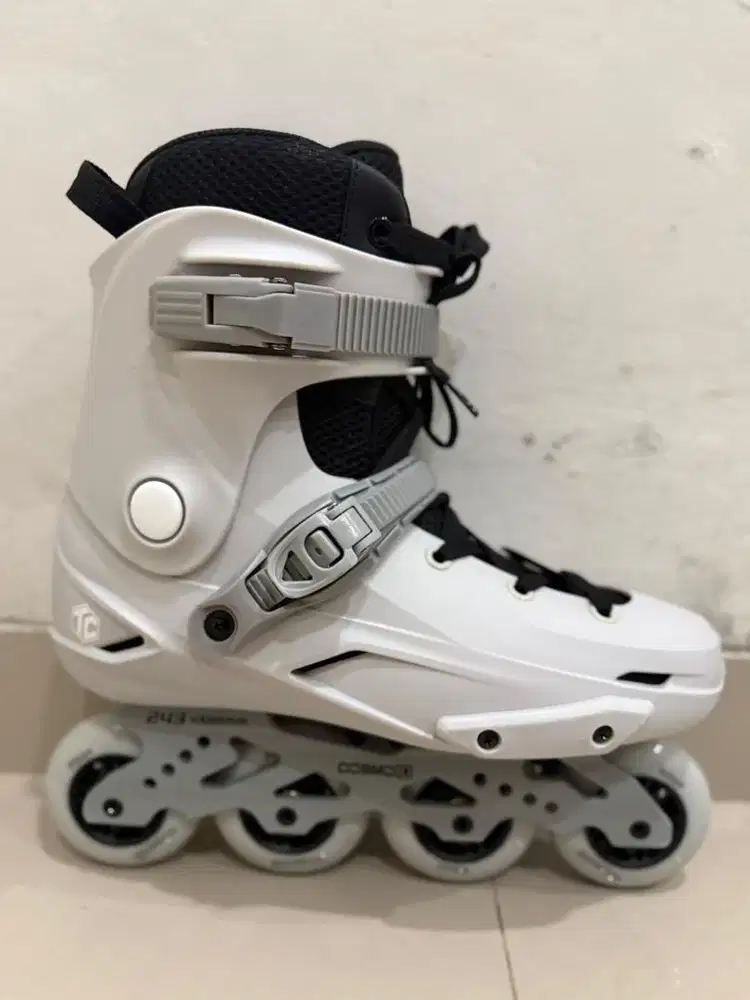 Sepatu Roda Cosmo ID TC