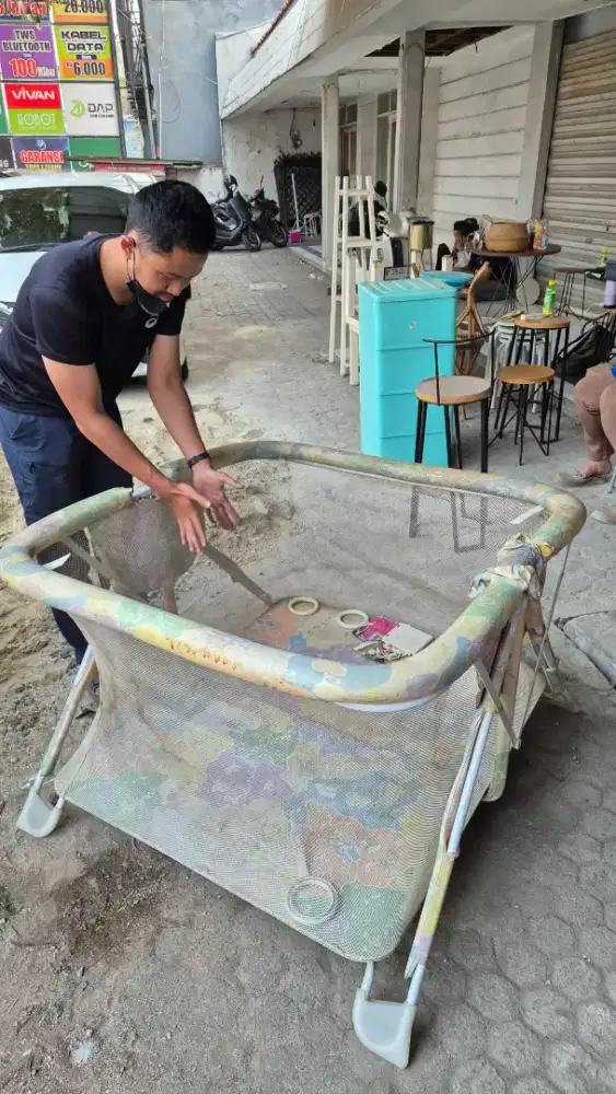 Box bayi besar lipat.