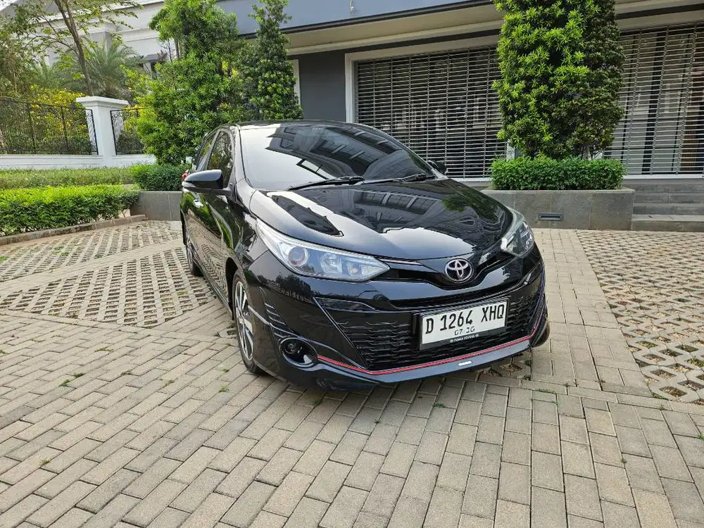 Toyota Yaris S TRD Tahun 2020 Hitam AT
