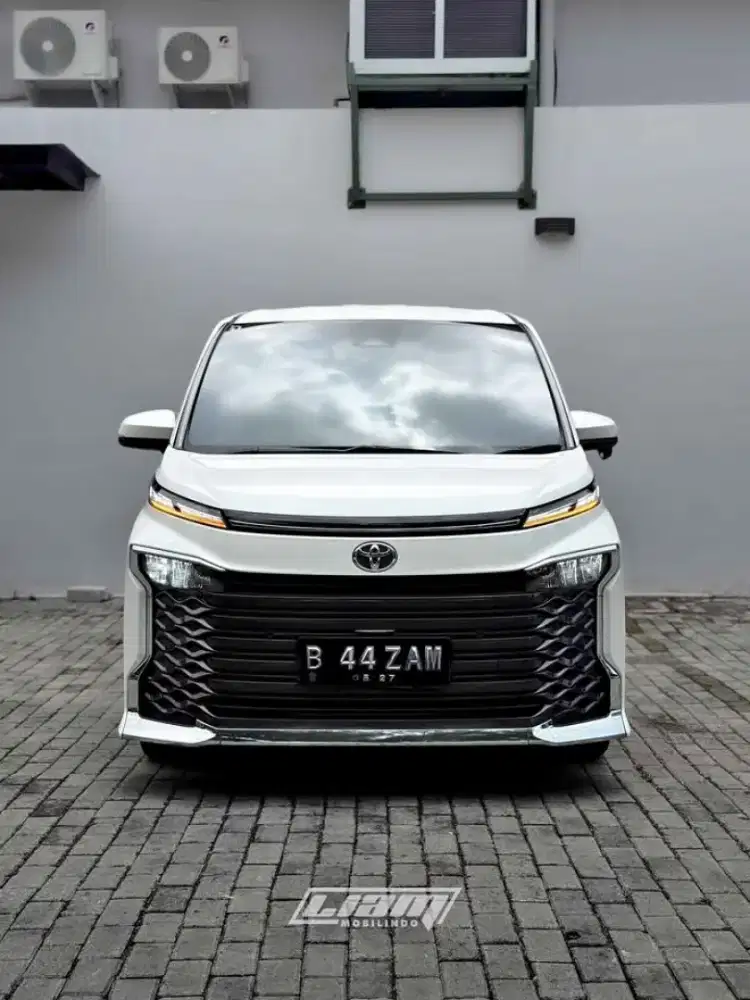 TOYOTA VOXY 2 CVT 2022
km 56rb
Kondisi masih  Bagus