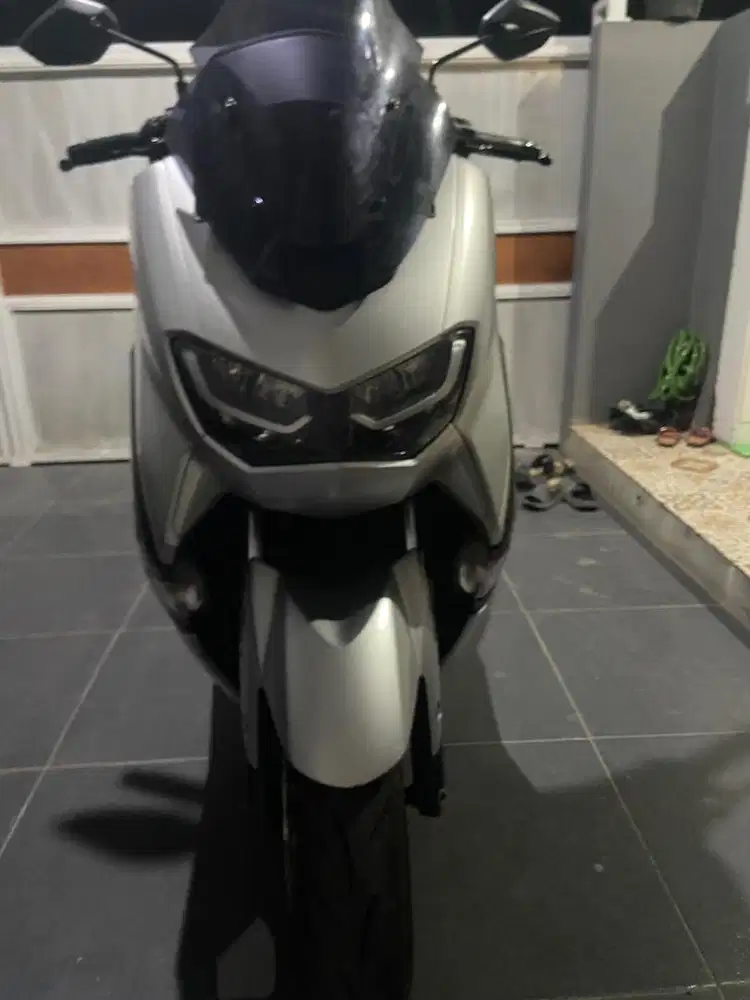 Nmax silver 2022