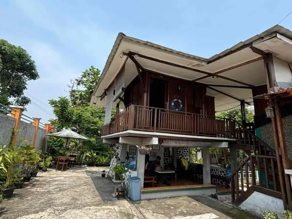 Dijual Villa Bantarsari Bogor luas 1.300 m2 Shm hadap Selatan ada 2, semi furnished , ada rumah panggung 3 unit, ada swimming pool, kolam ikan, kolam pancingan, perlu renovasi ulang, survey