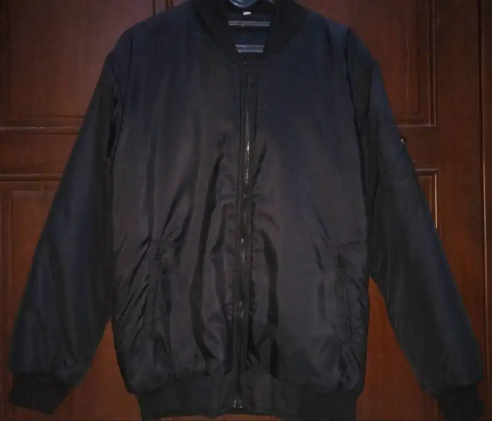 Jaket Bomber (No Merek)