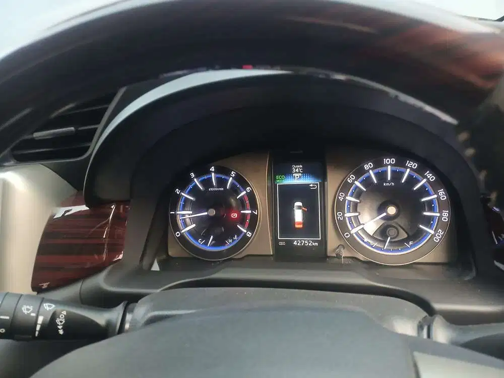 (KM 42 RB)Toyota Innova Venturer 2.0 AT MATIC 2019/2020 Bensin