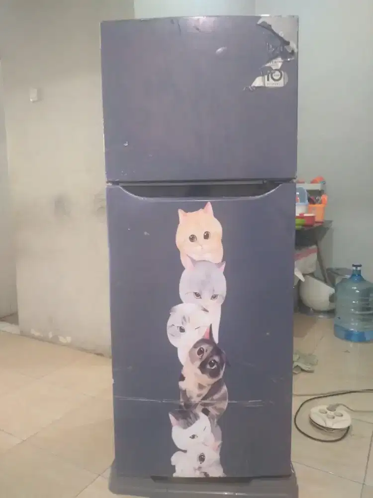 Dijual cepat kulkas Lg inverter
