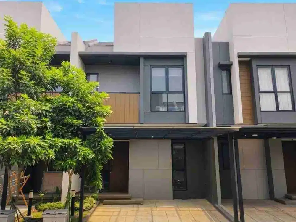 Di Jual Rumah di Regia Residence, Tipe Premium, Summarecon Crown Gading