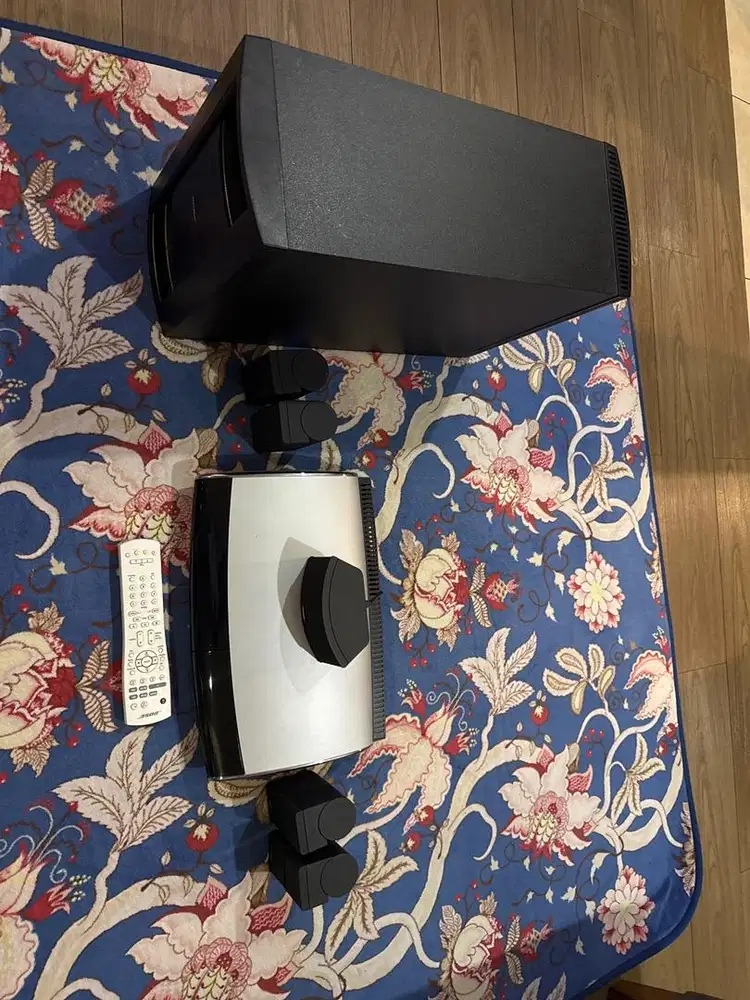 Bose lifestyle AV48 home theather