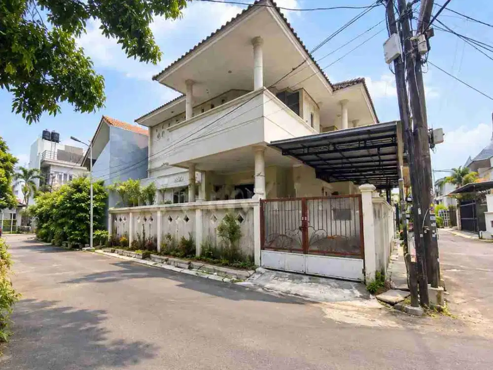 Dijual Rumah Hook di Puri Indah