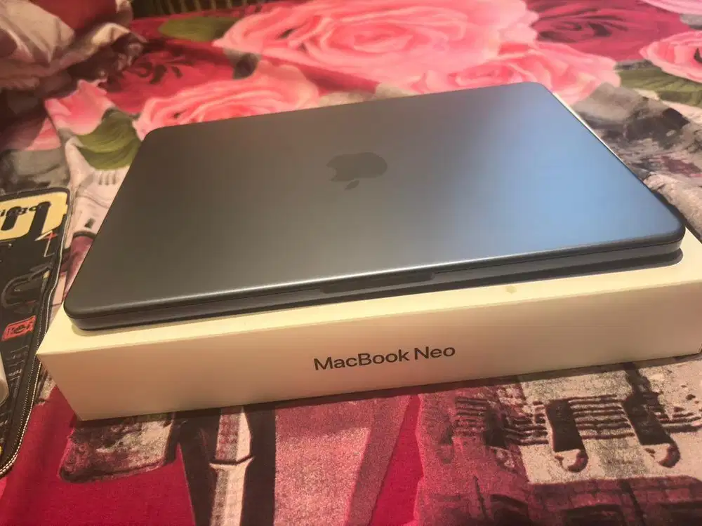 Macbook neo 8/256