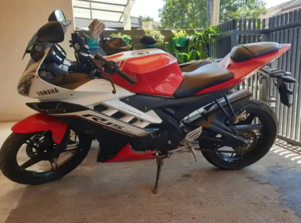 Jual motor yamaha R15 thn 2017 plat z ciamis