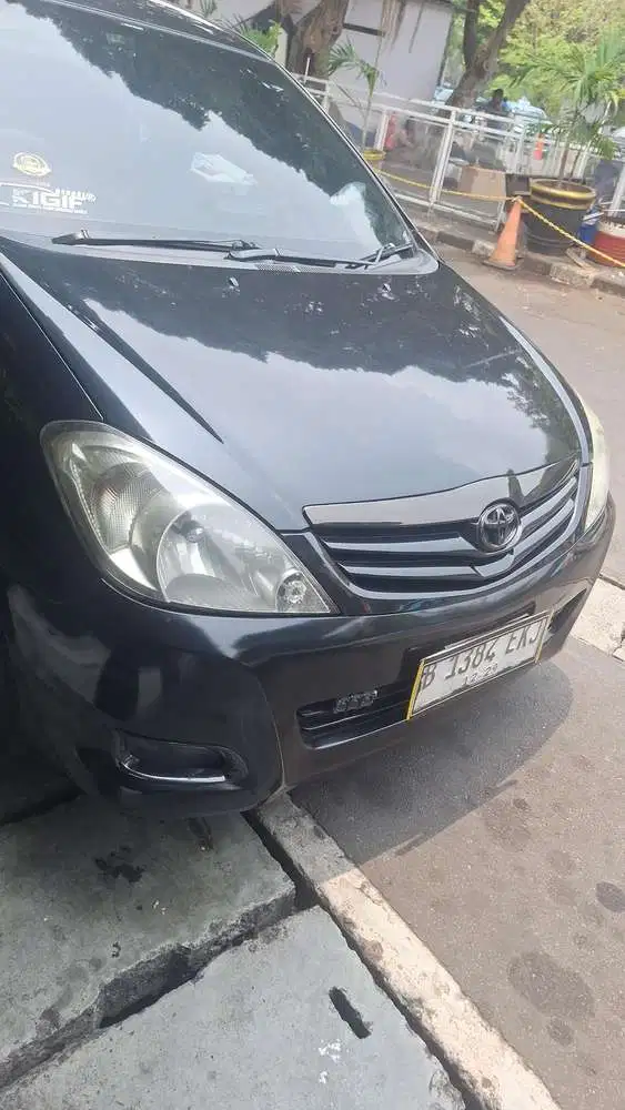 Toyota Kijang Innova 2010 Diesel
