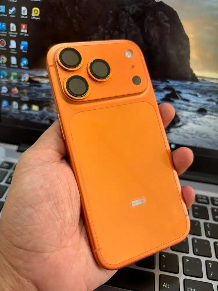 Iphone 17 pro 256gb orange